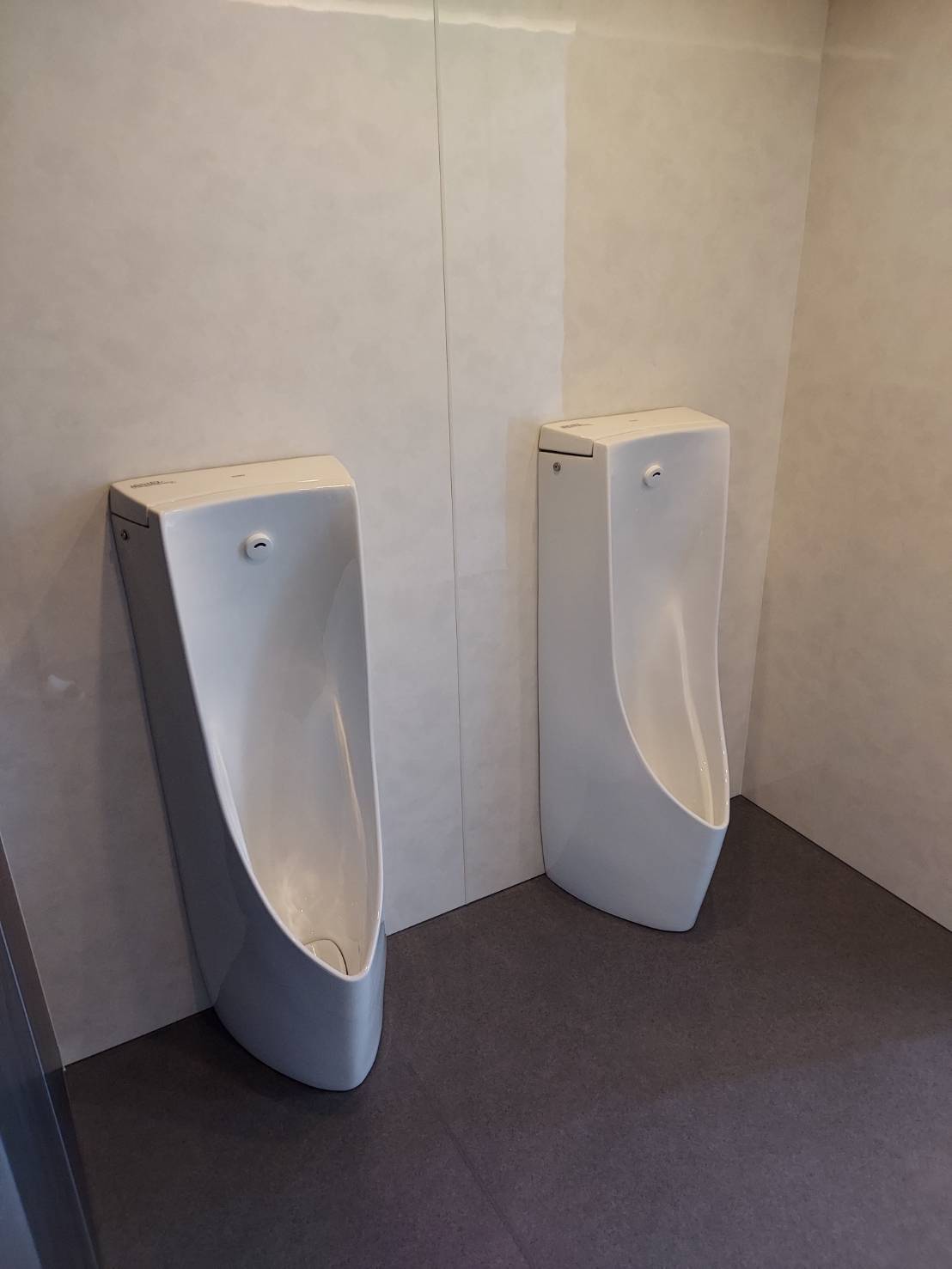 滋賀県大津市某高校トイレ改修工事